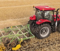 Case_IH_Maxxum_125_cultivator.jpg